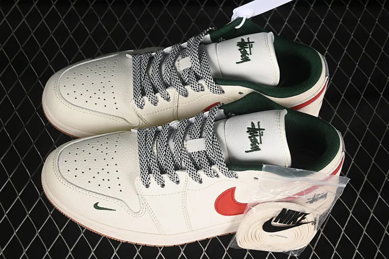 All categories Air Jordan Jordan series basketball shoes Air Jordan 1 Low High-end customized low-top sneakers Air Jordan 1 Low AJ1 Joe 1 Stussy co-branded beige three-dimensional hook High-end customized low-top retro basketball shoes XS6086-560